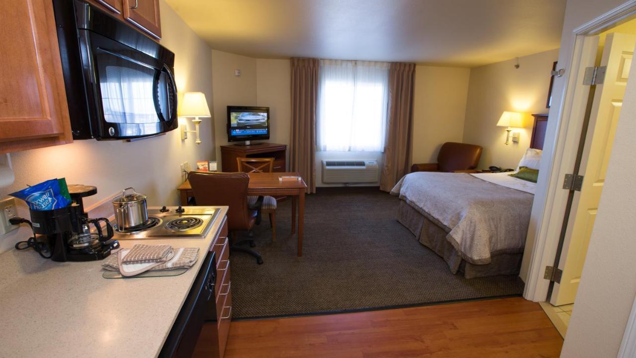 Candlewood Suites Springfield By Ihg Exterior photo