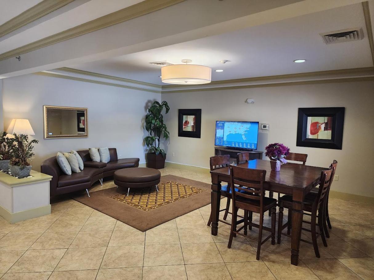 Candlewood Suites Springfield By Ihg Exterior photo