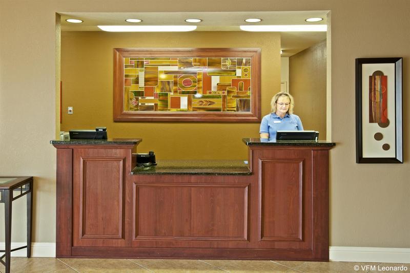 Candlewood Suites Springfield By Ihg Exterior photo