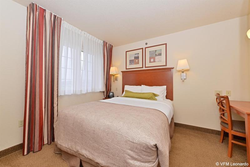 Candlewood Suites Springfield By Ihg Exterior photo