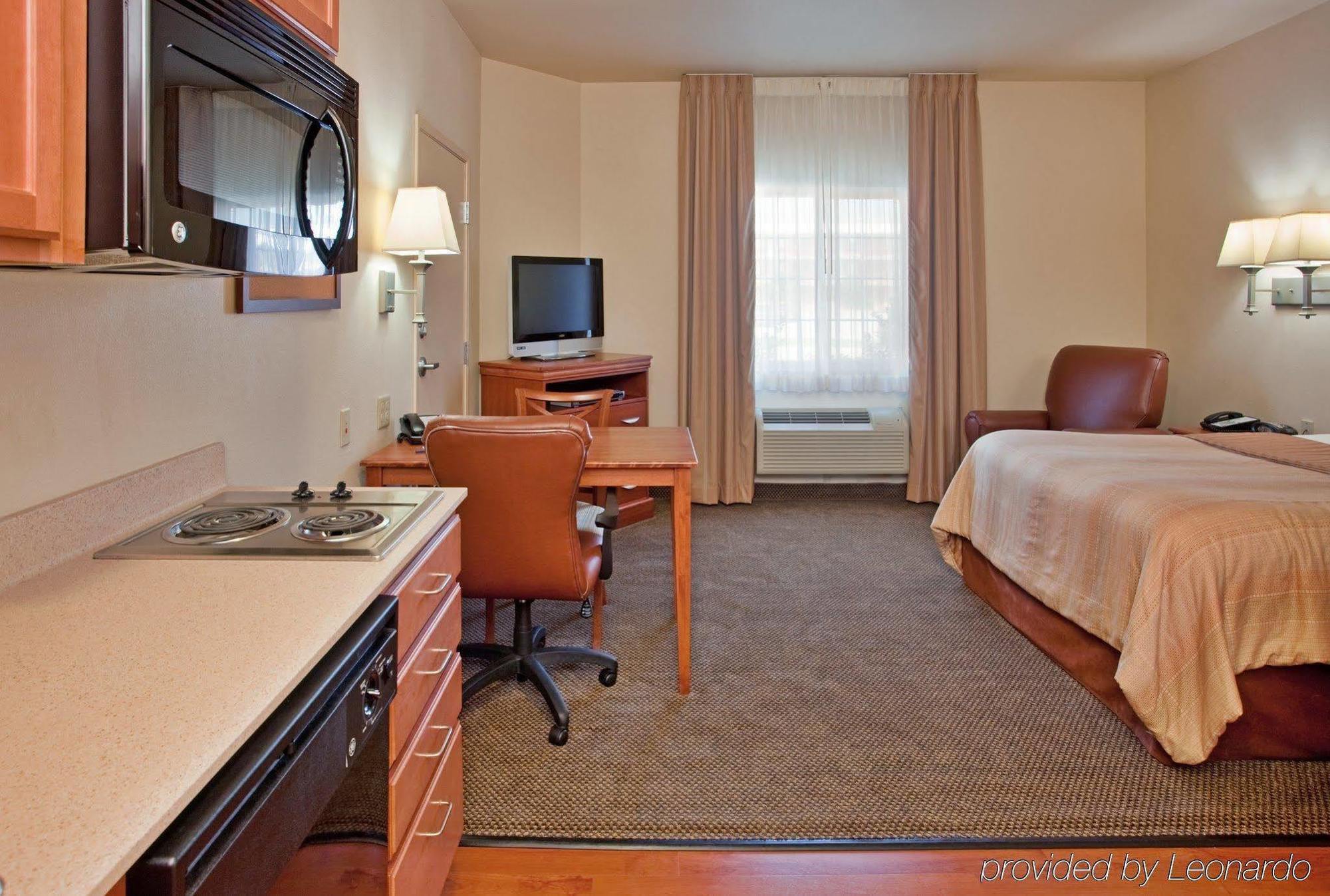 Candlewood Suites Springfield By Ihg Exterior photo