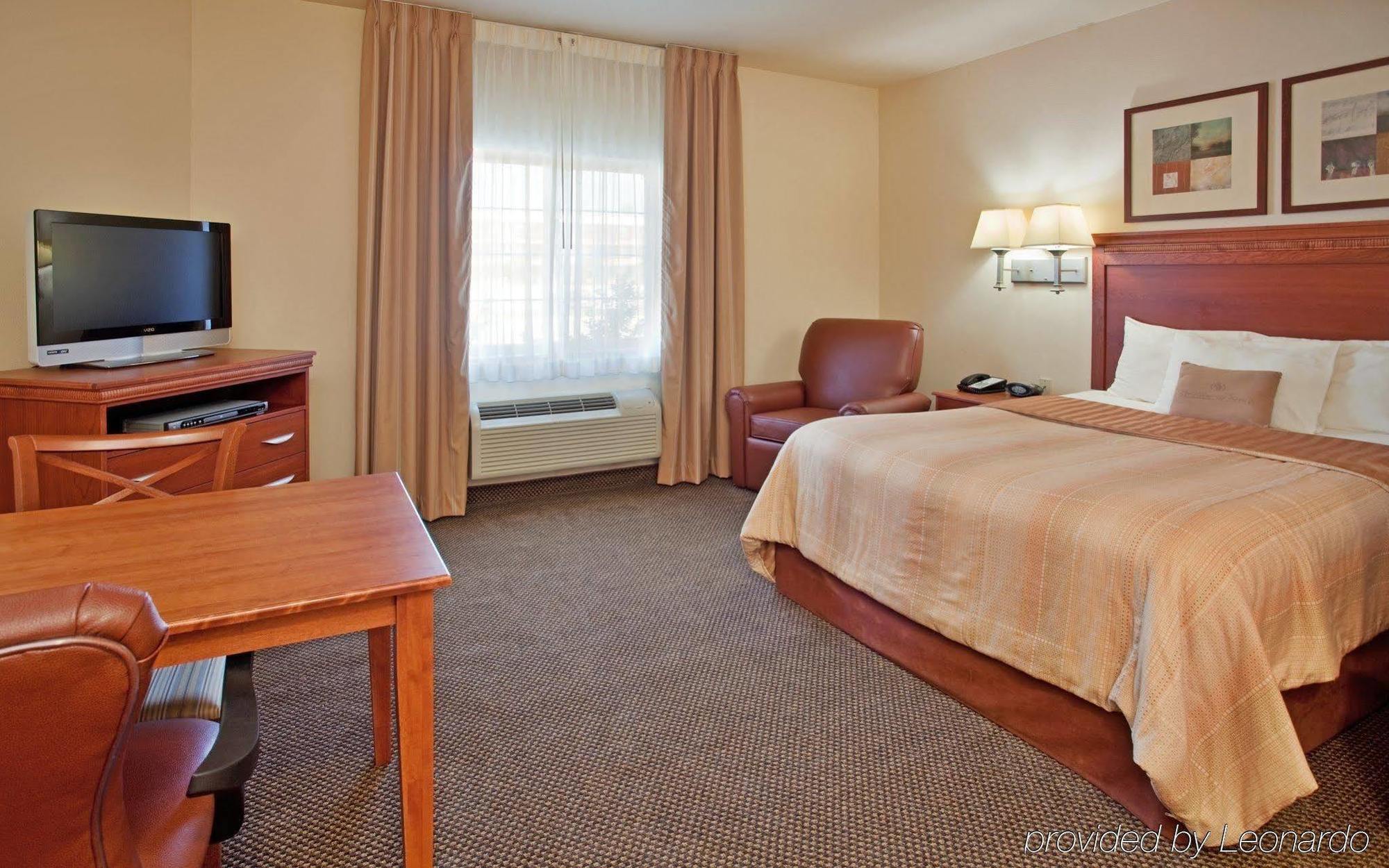 Candlewood Suites Springfield By Ihg Room photo