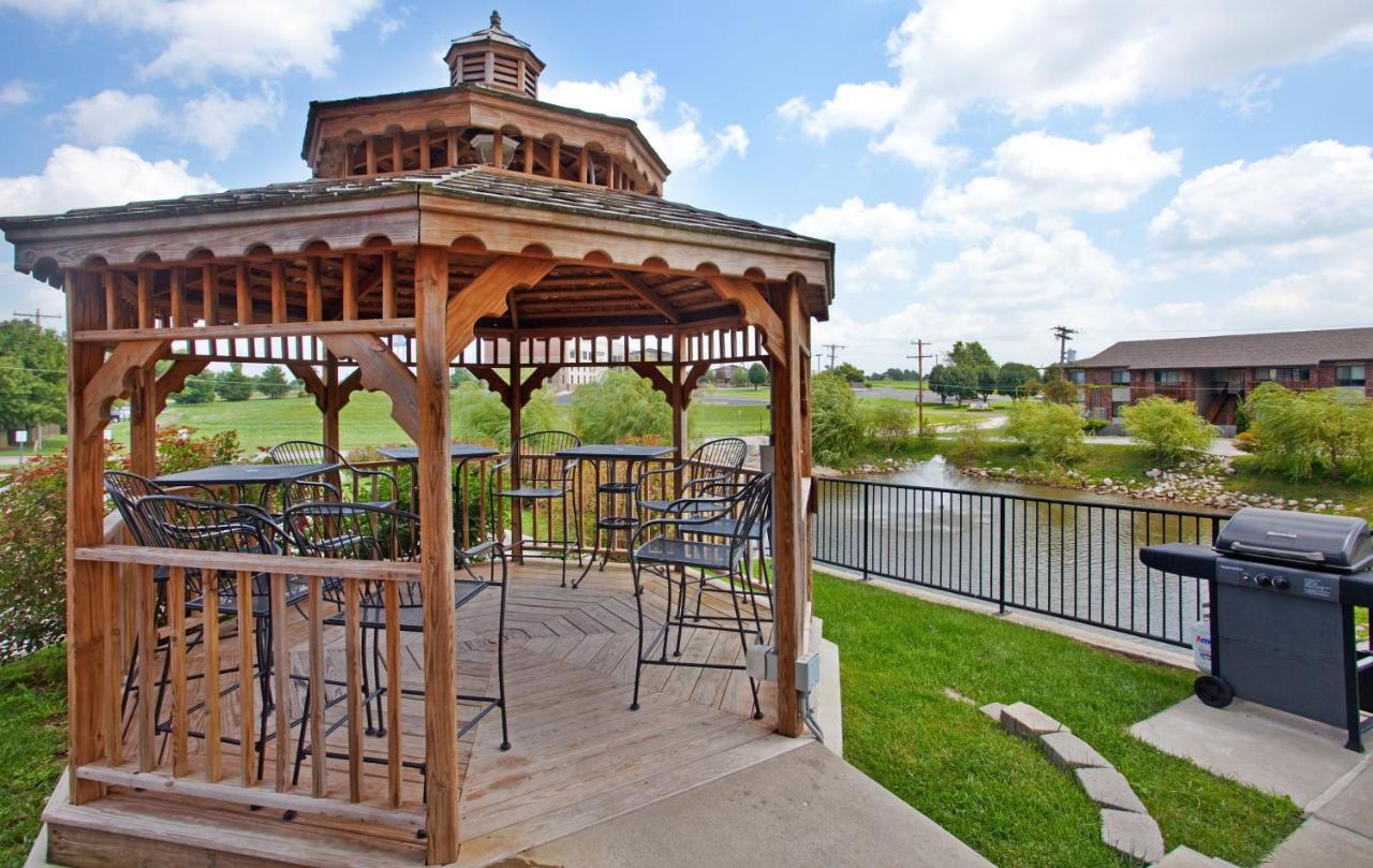 Candlewood Suites Springfield By Ihg Exterior photo