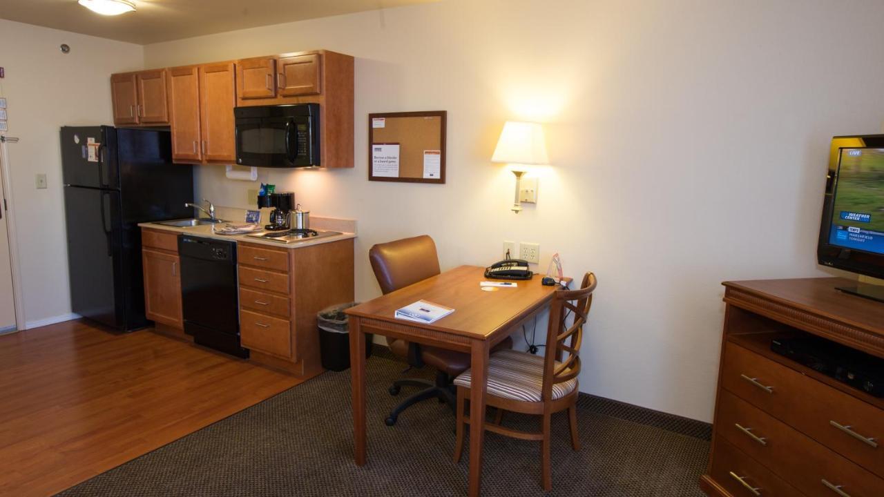 Candlewood Suites Springfield By Ihg Exterior photo