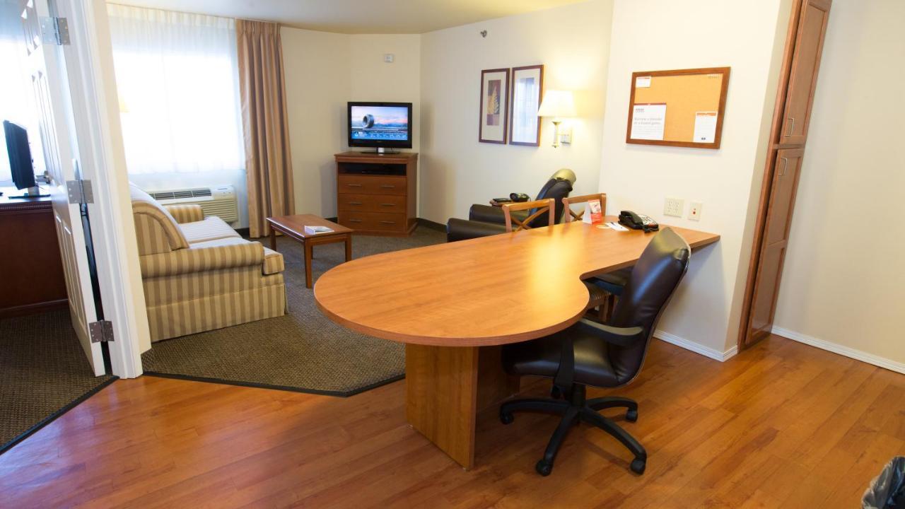 Candlewood Suites Springfield By Ihg Exterior photo